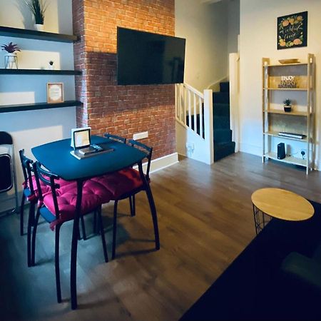 Large 4 Bedroom Home - Coventry City Centre Ngoại thất bức ảnh