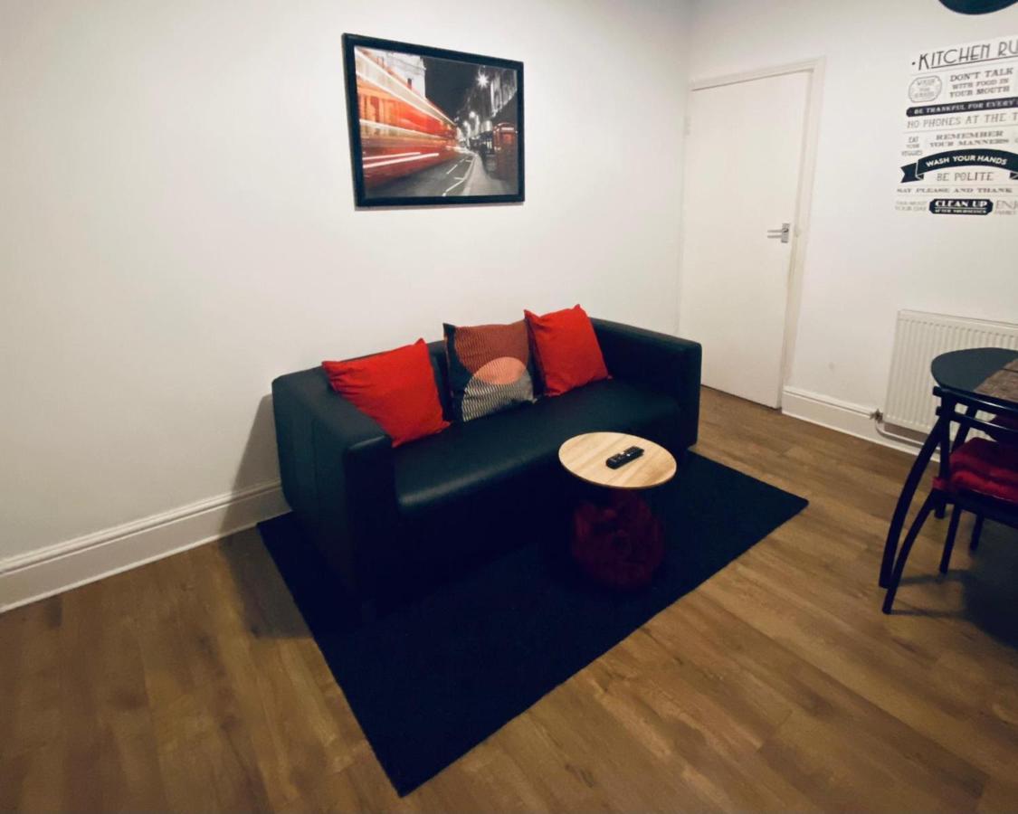 Large 4 Bedroom Home - Coventry City Centre Ngoại thất bức ảnh