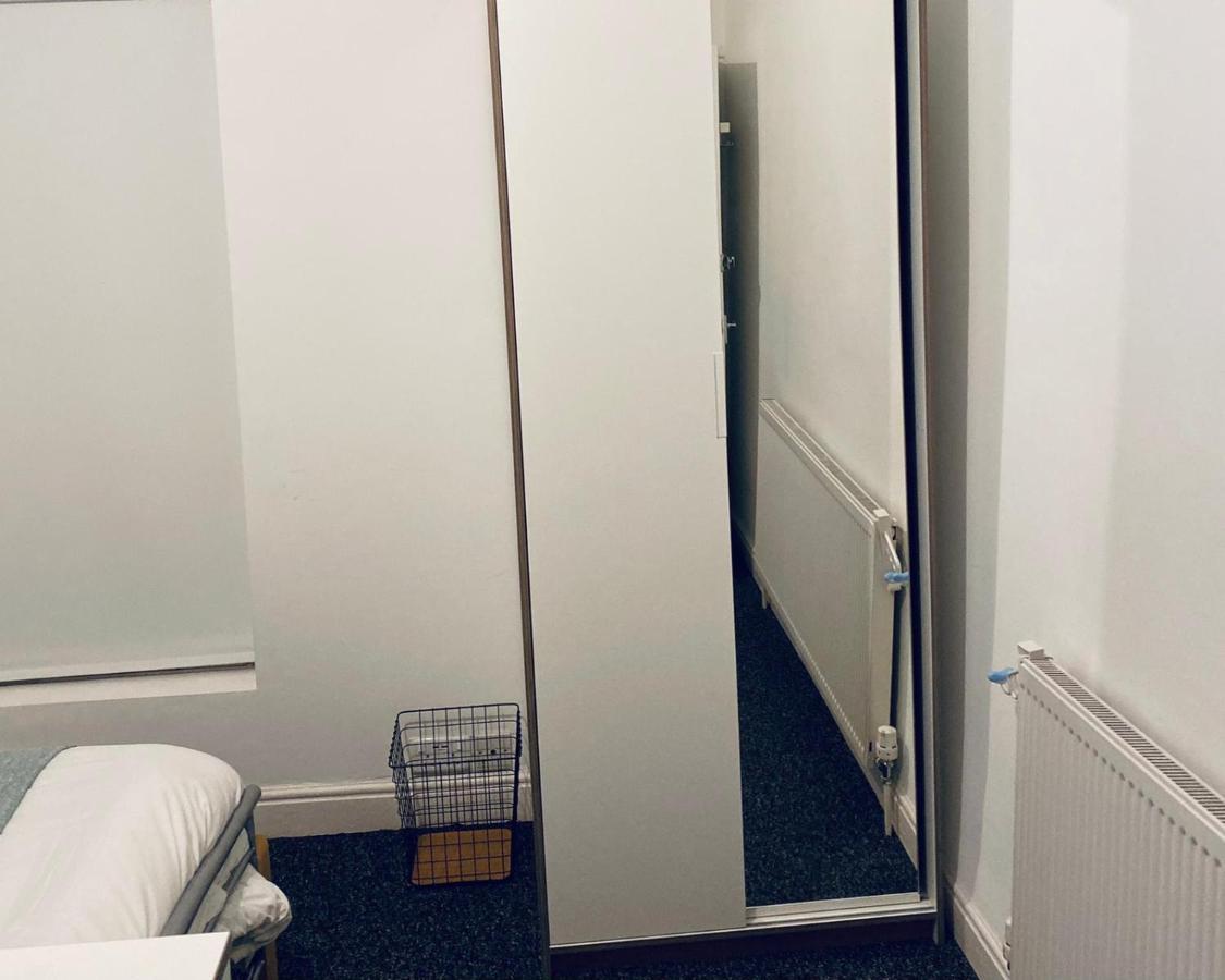 Large 4 Bedroom Home - Coventry City Centre Ngoại thất bức ảnh